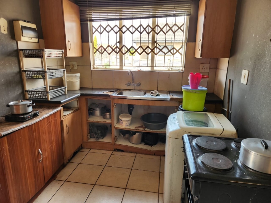 2 Bedroom Property for Sale in Freedom Park North West